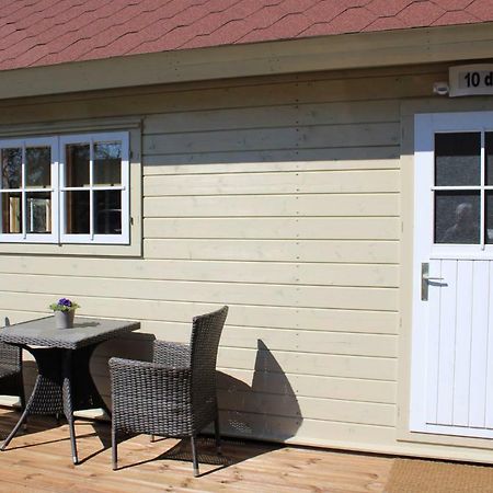 Aadel Guesthouse Parnu Exterior photo