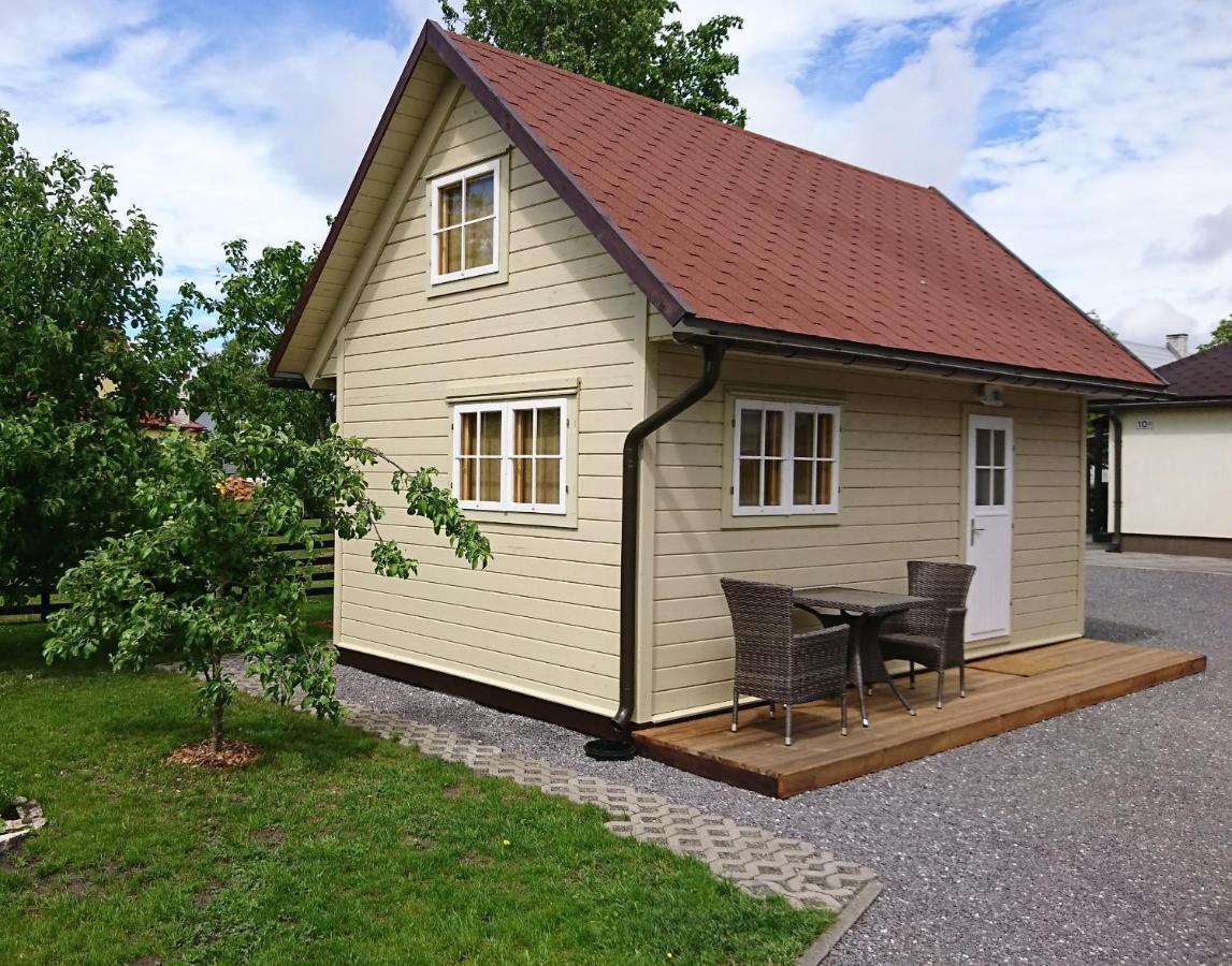 Aadel Guesthouse Parnu Exterior photo